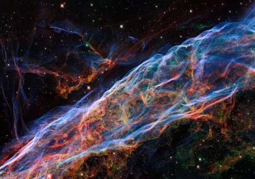 Афиша Полезные советы онлайн: Знімок туманності Вуаль зробив Hubble онлайн