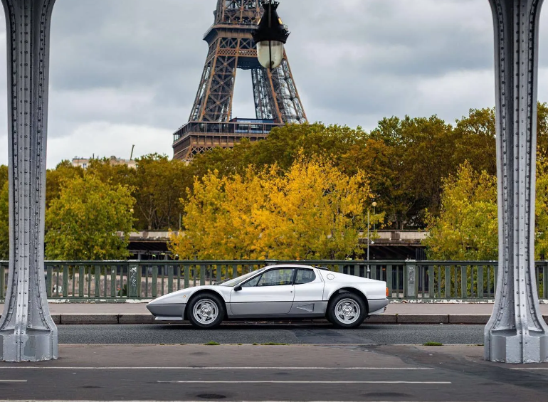 Афиша Отдых и мероприятия онлайн: На аукционе продадут Ferrari Жана-Поля Бельмондо онлайн