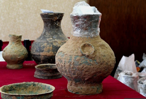 Афиша Интересные места для посещения онлайн: Вино, которому 3 тысячи лет, обнаружили археологи онлайн