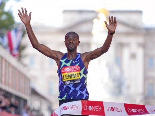 Афиша Отдых и мероприятия онлайн: Эфиоп Сисей Лемма стал победителем Лондонского марафона онлайн