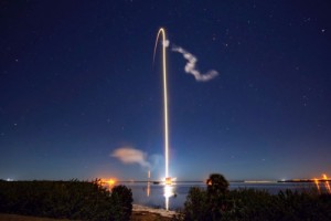 Афиша 49 спутников Starlink вывела на орбиту SpaceX онлайн