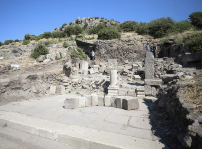 Афиша Музеи онлайн: Давньоримський фонтан знайшли археологи онлайн
