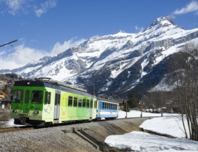 Афиша Интересные места для посещения онлайн: Вперше за багато століть швейцарський гірський перевал залишився без льоду онлайн